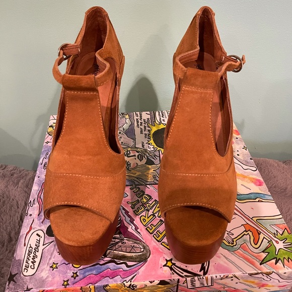Jeffrey Campbell Foxy Tan Suede platform wood heel - Picture 2 of 16